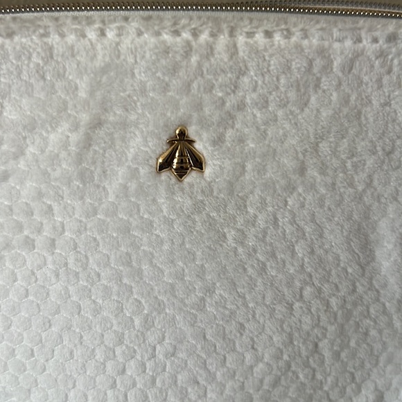 New cute Guerlain cosmetic bag BUNDLE 💄 - Picture 3 of 8